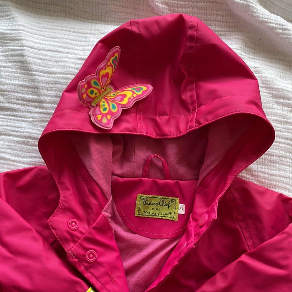Butterfly raincoat - Picture 5 of 6